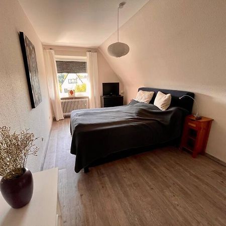 Apartamento Dein Idyllisches Zuhause Auf Zeit In Norderstedt Exterior foto