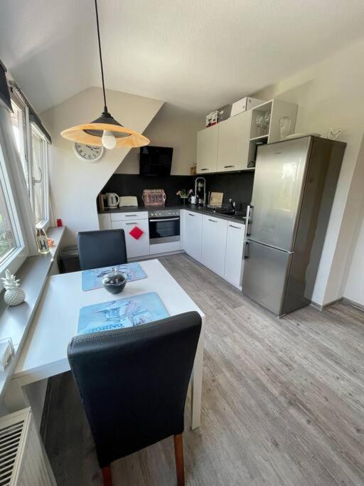 Apartamento Dein Idyllisches Zuhause Auf Zeit In Norderstedt Exterior foto