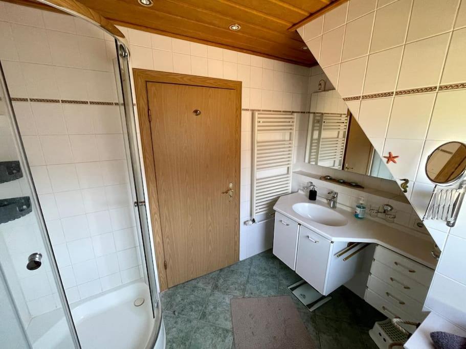 Apartamento Dein Idyllisches Zuhause Auf Zeit In Norderstedt Exterior foto